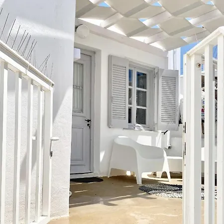 Cabarnus House Holiday home *